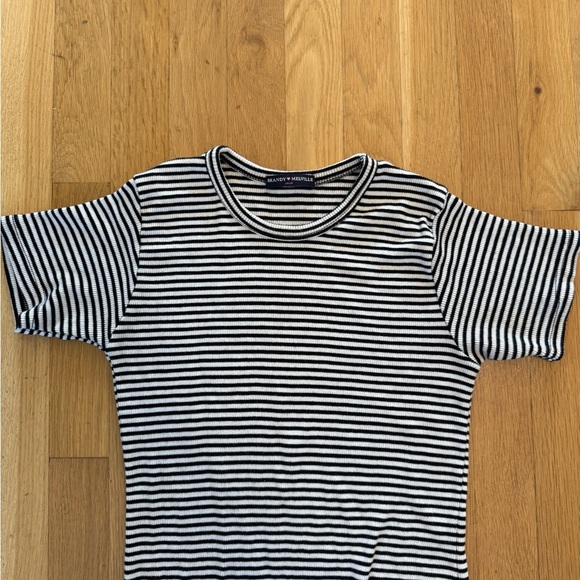 Brandy Melville Throwback OG striped t-dress white + navy stripes one size - Picture 9 of 9